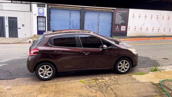 PEUGEOT 208 1.5 ALLURE 8V FLEX 4P MANUAL